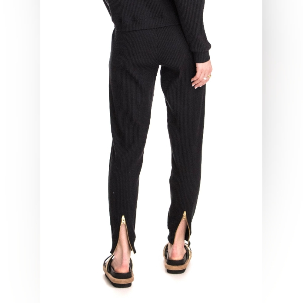 Chrldr, Hailey back zip sweatpants, NWTs!!
